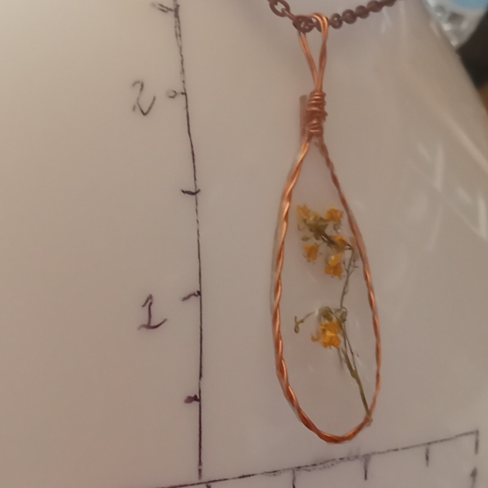 Spring necklace - Picture 2 of 3